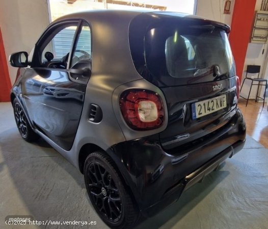 Smart Fortwo SMART FORTWO COUPE 0.9 90 CV de 2019 con 92.000 Km por 13.800 EUR. en Tenerife