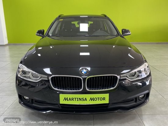 BMW Serie 3 318d Auto.Touring de 2019 con 49.000 Km por 22.300 EUR. en Malaga