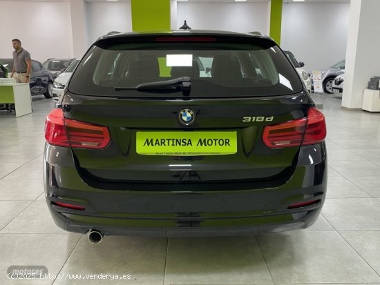 BMW Serie 3 318d Auto.Touring de 2019 con 49.000 Km por 22.300 EUR. en Malaga