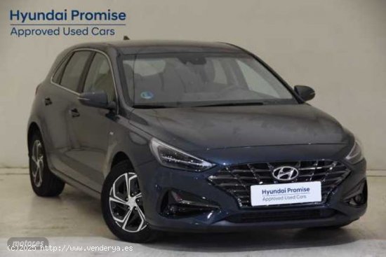 Hyundai i30 1.0 TGDI Tecno 48V 120 de 2023 con 18.414 Km por 22.990 EUR. en Sevilla