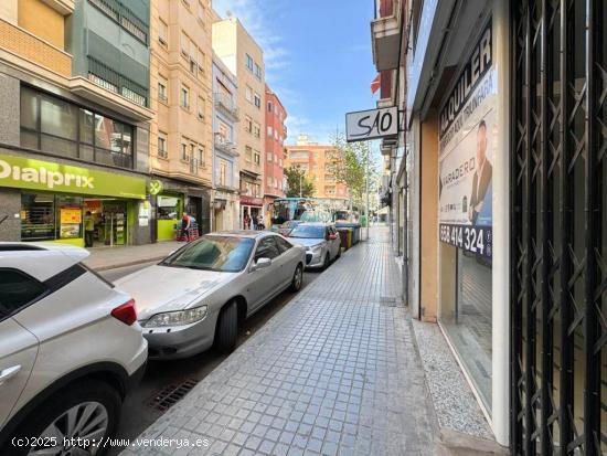 SALIDA DE HUMOS Y FRENTE DIALPRIX - ALICANTE