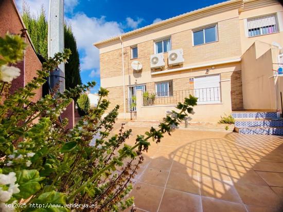 VENTA-CHALET ADOSADO-SANTIAGO DE LA RIBERA-4D-3B-106M-SOTANO-PARCELA-300 M PLAYA - MURCIA