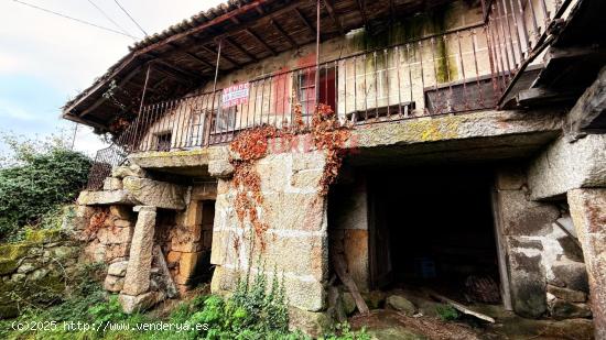  CASA PARA REFORMAR CON PARCELA EN PEREIRO DE AGUIAR - ORENSE 