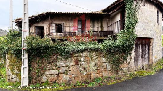 CASA PARA REFORMAR CON PARCELA EN PEREIRO DE AGUIAR - ORENSE