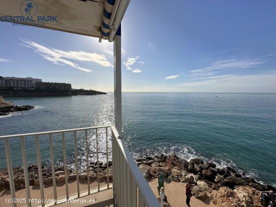 Apartamento con vistas al mar - Primera línea en playa Levante. - TARRAGONA