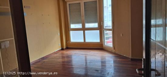 ¡Gran Oportunidad en Santander! Venta de Piso en Calle Manuel Pombo Angulo - CANTABRIA