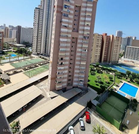 Apartamento con terraza acristalada en zona Rincon de Loix Llano. - ALICANTE