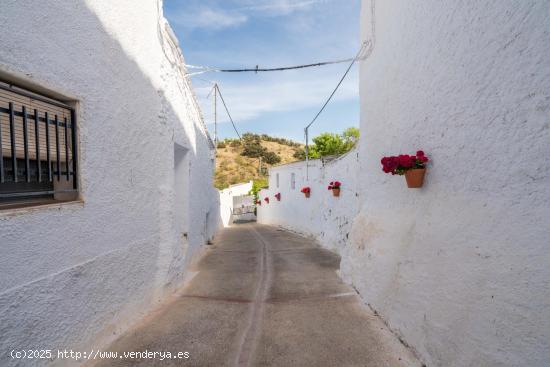  Casa de pueblo a muy buen precio - ALMERIA 