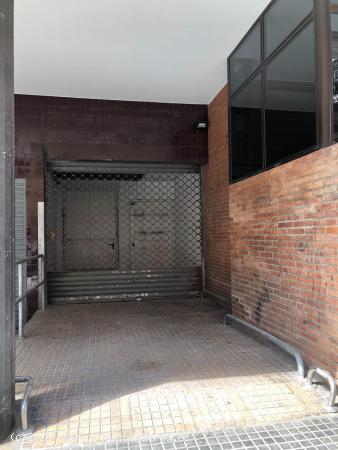 LOCAL COMERCIAL de 575 M2 EN EL CENTRO DE CORNELLA - BARCELONA