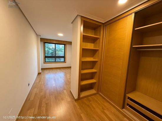 RONDA DE OUTEIRO FRENTE PARQUE OZA- EXTRAORDINARIO APARTAMENTO 2 DORMITORIOS GARAJE Y TRASTERO - A C