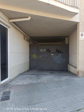 plaza de pk coche grande  en  Sant Pere de Ribes en calle Mossen  Anton Miret - BARCELONA