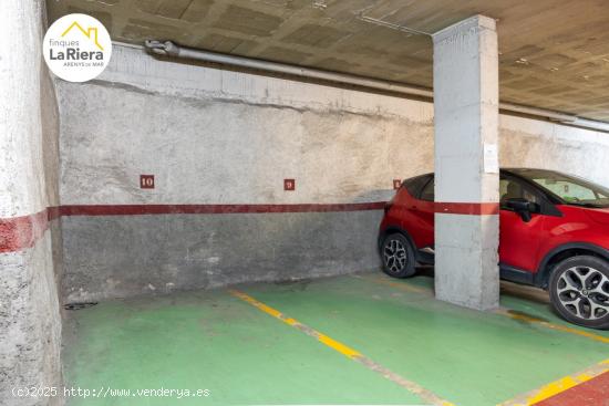 DOS PLAZAS DE PARKING EN CALLE IGLESIA. - BARCELONA