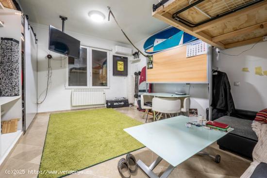  Apartamento en urbanizacion El Serrallo - GRANADA 