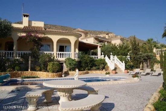  Villa en venta en El Campello (Alicante) 