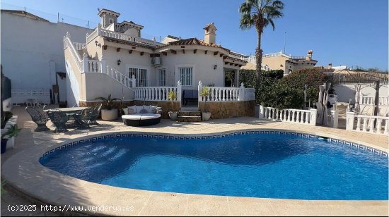  Villa en venta en Bigastro (Alicante) 