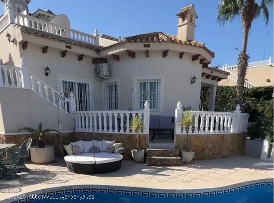 Villa en venta en Bigastro (Alicante)