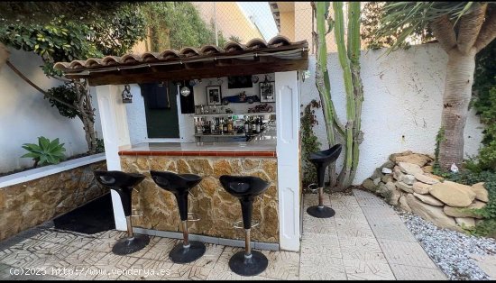 Villa en venta en Bigastro (Alicante)