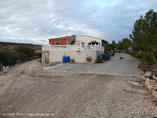 Villa en venta en Albudeite (Murcia)