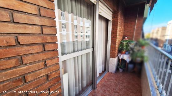 ¡¡ VIVIENDA EN LA ZONA  DEL CAIRO CON TERRAZA HACIENDO ESQUINA!! - CORDOBA