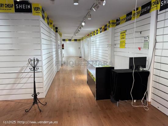 ¡¡¡LOCAL COMERCIAL EN ESTUPENDA ZONA!!! - BARCELONA