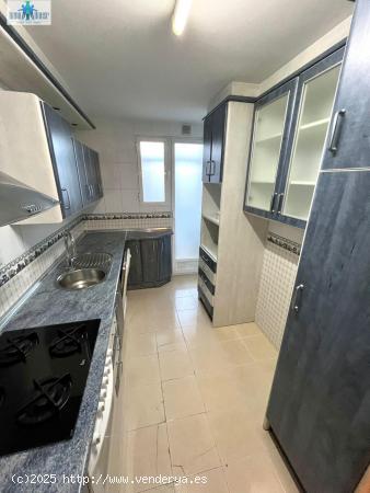 SE VENDE PISO ( SEMINUEVO ) AMPLIO Y LUMINOSO --SE PERMITE ALQUILER CON OPCION A COMPRA - ALBACETE