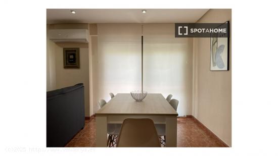 Apartamento de 3 habitaciones en alquiler en Poblados Marítimos - VALENCIA