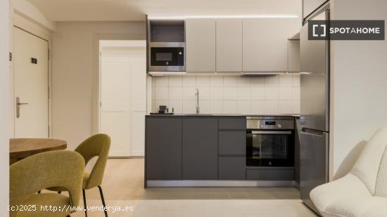 Apartamento a estrenar de 1 dormitorio en El Poble Sec, Barcelona - BARCELONA