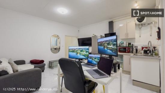 Apartamento entero de 1 dormitorio en Barcelona - BARCELONA