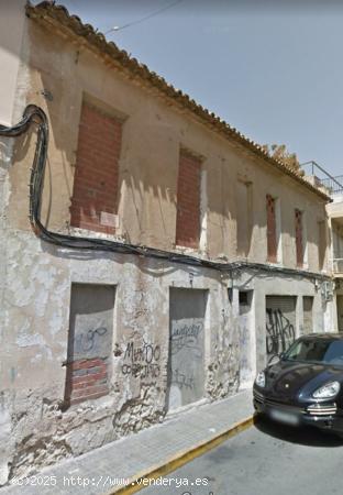 EN VENTA CASAS EN ELDA ZONA PLAZA DE MAYOR - ALICANTE