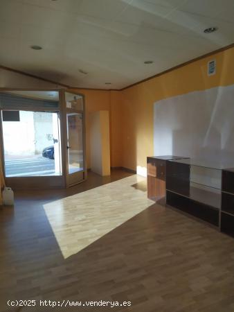 EN VENTA O ALQUILER OPCIÓN A COMPRA LOCAL COMERCIAL EN PETRER - ALICANTE