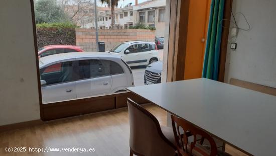 EN VENTA O ALQUILER OPCIÓN A COMPRA LOCAL COMERCIAL EN PETRER - ALICANTE