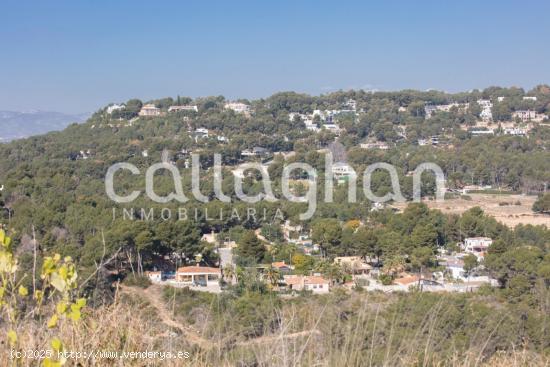 Parcela de 1.240 m² ubicada en la urbanización “Sierra Perenchiza   (Chiva) - VALENCIA