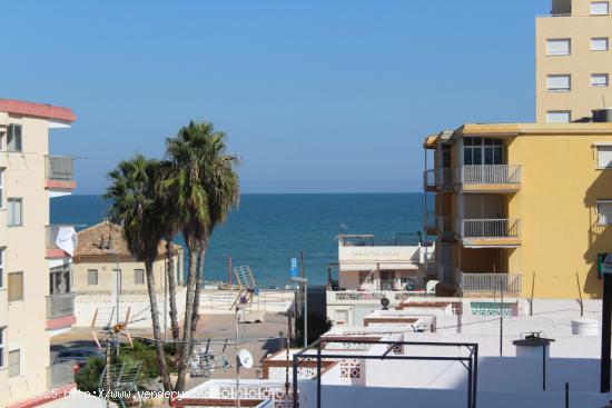 CHALET INDIVIDUAL CON JARDÍN Y PISCINA - VALENCIA