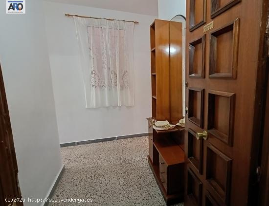 Amplio apartamento junto al paseo marítimo en el Puerto de Mazarrón - MURCIA