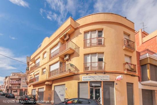 Amplio piso de 101 m² a la venta en El Vendrell, Tarragona. - TARRAGONA