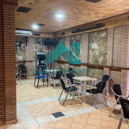 SE VENDE LOCAL/BAR EN MORALEJA - CACERES