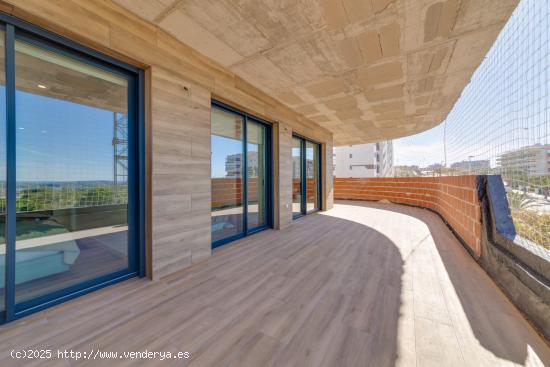 Disfruta de un estilo de vida en armonía con el mar y la naturaleza en esta espectacular vivienda u