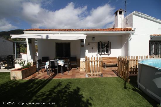 Encantadora casa en Sant Cebrià de Vallalta con piscina y jardín - BARCELONA