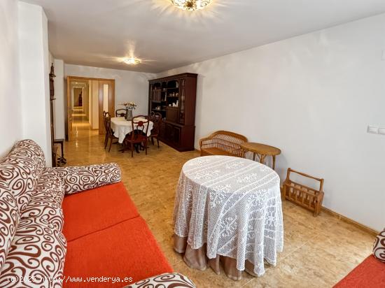 Espectacular piso en venta con ascensor en Pinoso - ALICANTE