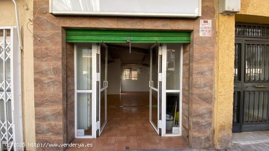 Oportunidad única en Torremolinos: Local con salida de humos en venta!! - MALAGA