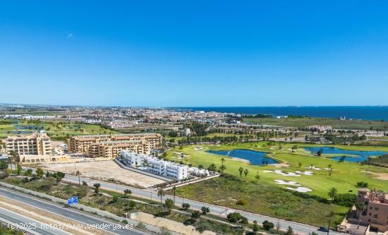 APARTAMENTOS CON VISTAS AL GOLF Y AL MAR - MURCIA