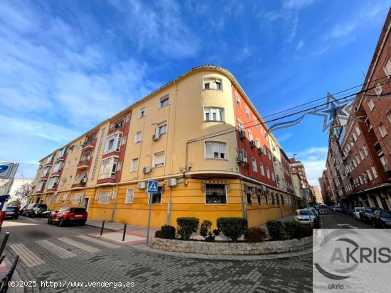 VIVIENDA MUY CERCA DE LOS JARDINES DEL PRADO