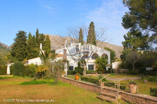 Espectacular villa con acueducto romano