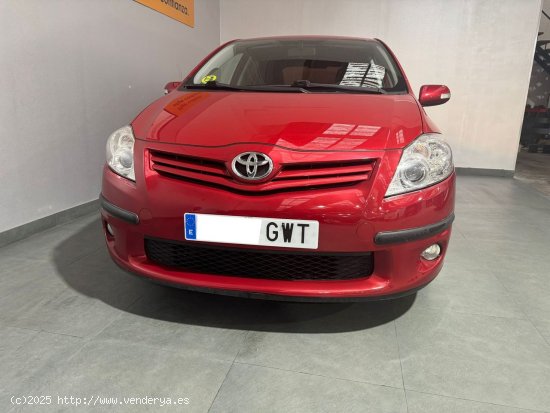 Toyota Auris 1.4D Active 90cv Comfortdrive Automático - Paterna