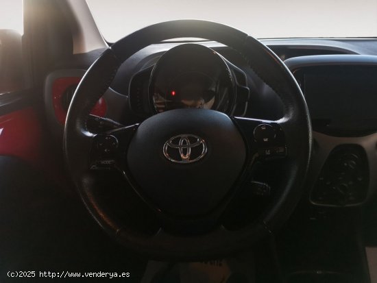 Toyota Aygo x-play - Torrejón de Ardoz