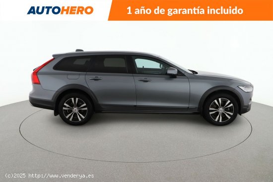 Volvo V90 Cross Country 2.0 D4 Pro AWD - 