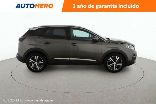 Peugeot 3008 1,2 PureTech Allure - 