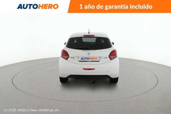 Peugeot 208 1.6 Blue-HDi Style - 