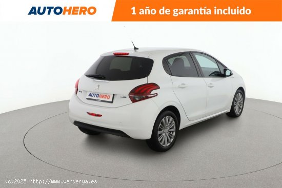 Peugeot 208 1.6 Blue-HDi Style - 