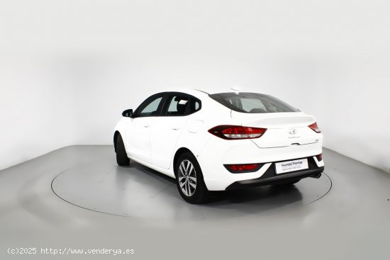 Hyundai i30 1.0 TGDI KLASS FASTBACK 5P - 